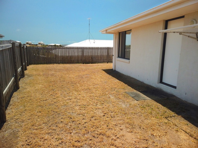 25 Falcon Crest, Zilzie QLD 4710