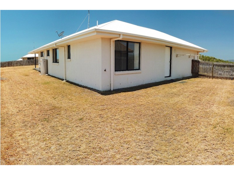 25 Falcon Crest, Zilzie QLD 4710