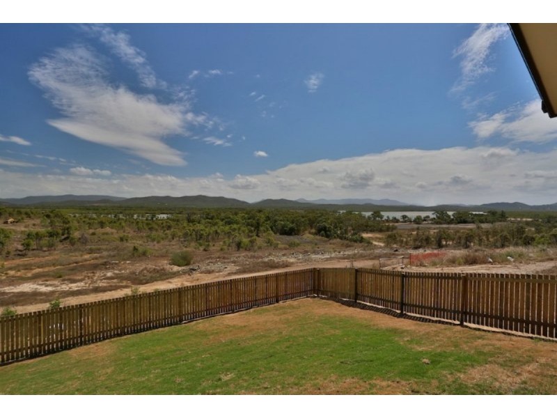 46 Falcon Crest, Zilzie QLD 4710