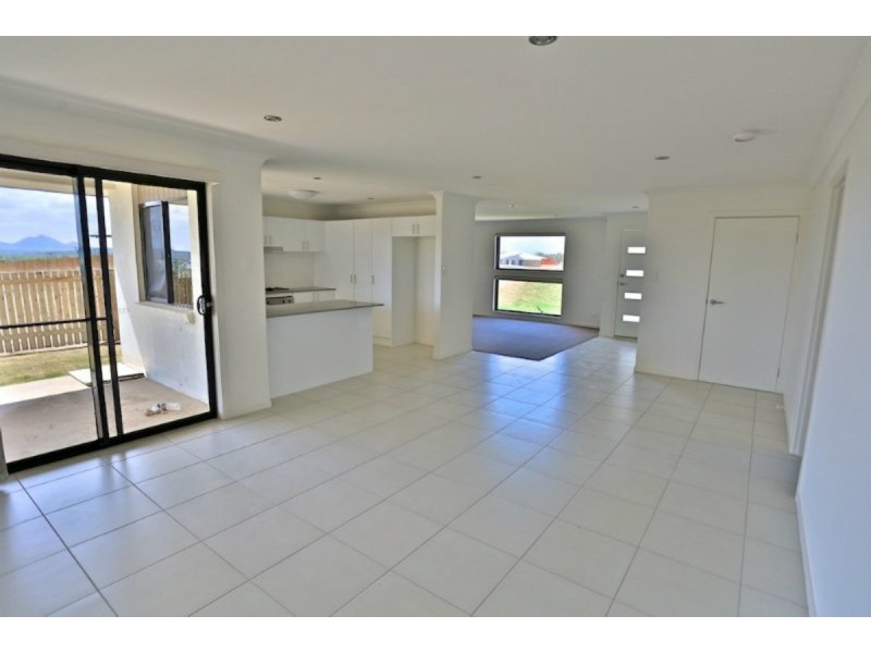 46 Falcon Crest, Zilzie QLD 4710