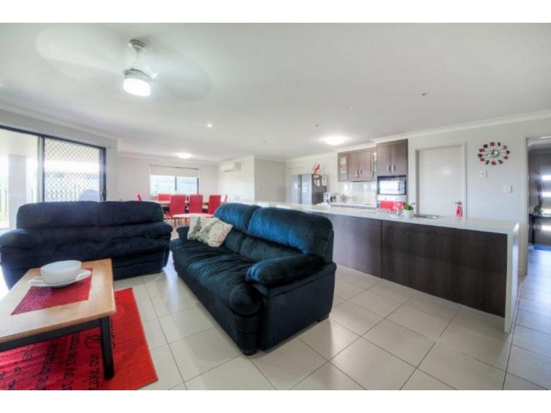 18 Timbers Beach Road, Zilzie QLD 4710