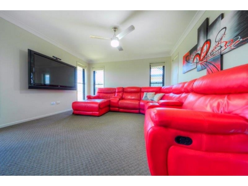 18 Timbers Beach Road, Zilzie QLD 4710