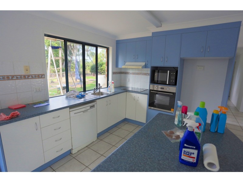 1081 Scenic Highway, Kinka Beach QLD 4703