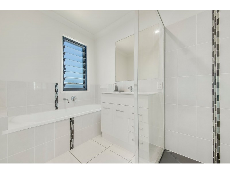 18 Hoop Avenue, Hidden Valley QLD 4703
