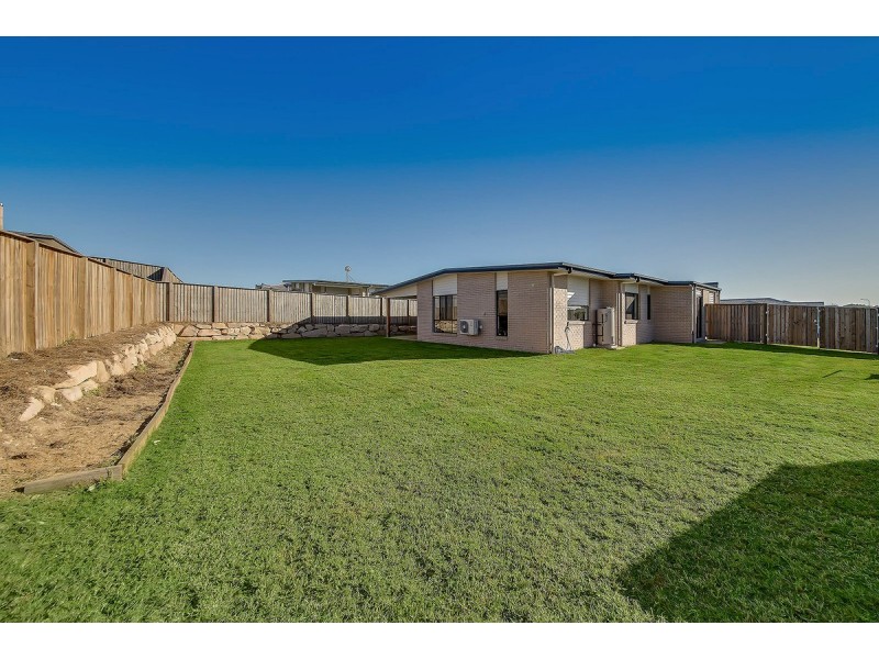 18 Hoop Avenue, Hidden Valley QLD 4703