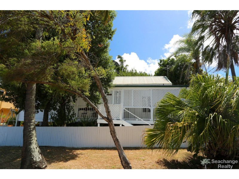 17 Emu Street, Emu Park QLD 4710