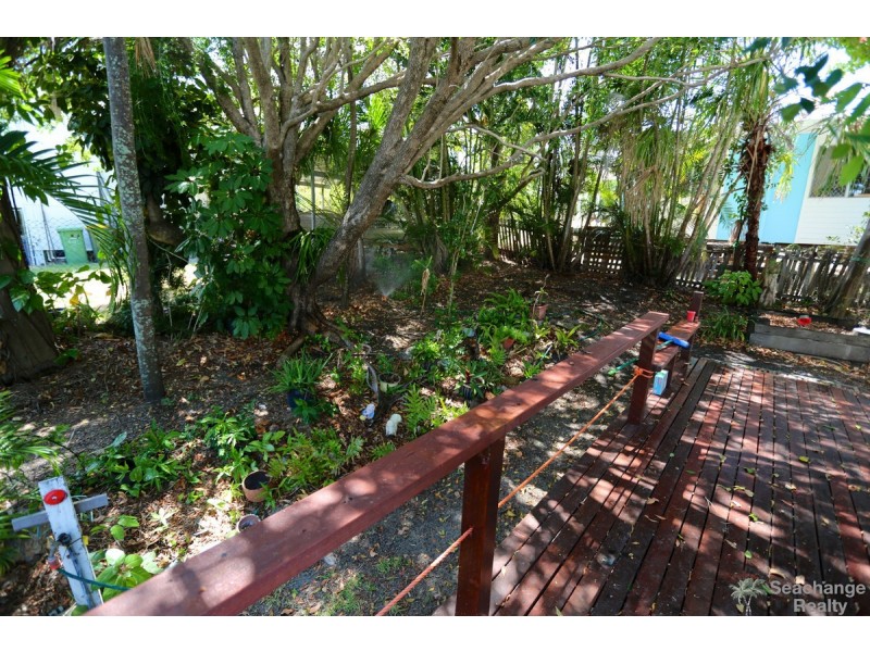 17 Emu Street, Emu Park QLD 4710