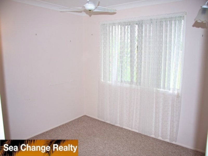 U1/25-27 Richard Street, Emu Park QLD 4710
