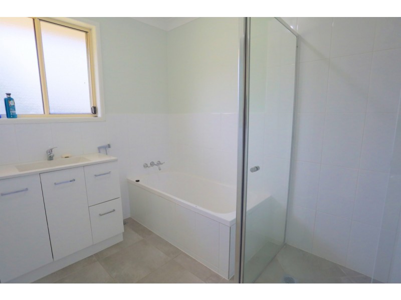 1 Singleton Street, Zilzie QLD 4710
