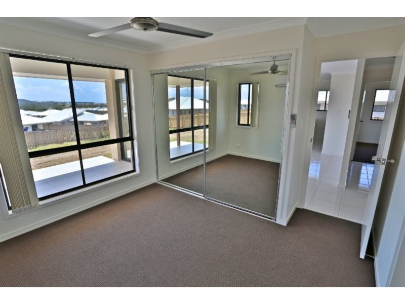 33 Falcon Crest, Emu Park QLD 4710