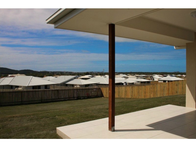 33 Falcon Crest, Emu Park QLD 4710
