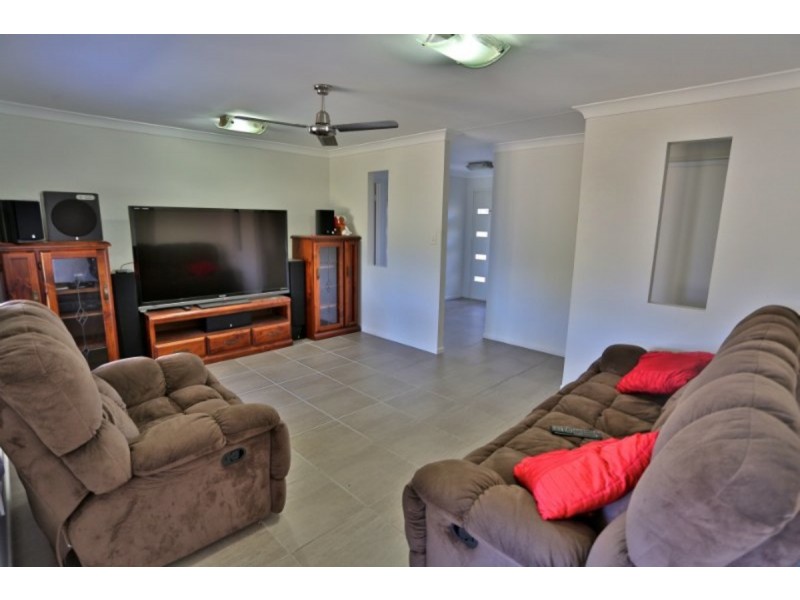 7 Spinnaker Drive, Mulambin QLD 4703