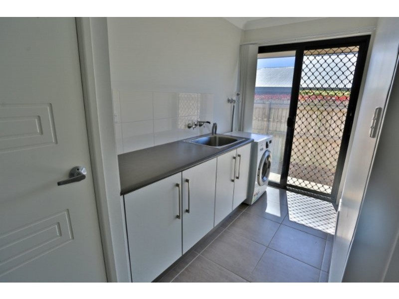 7 Spinnaker Drive, Mulambin QLD 4703