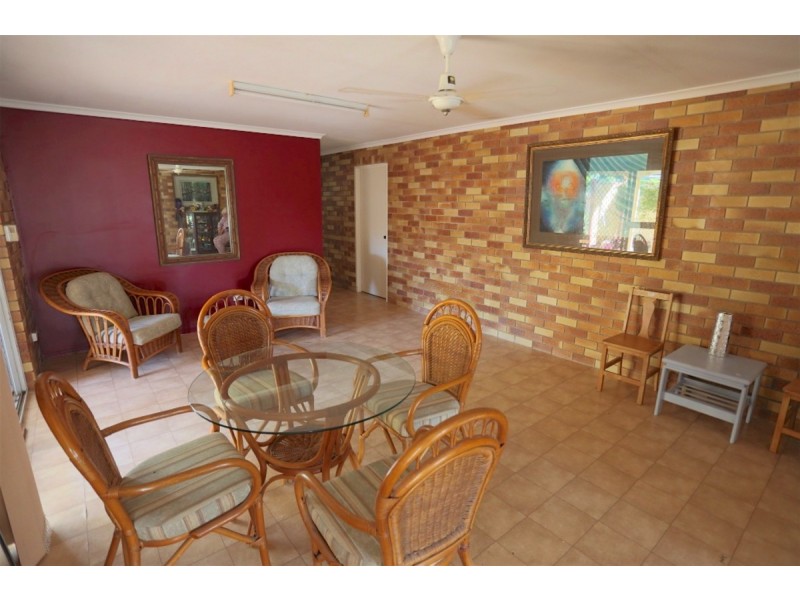 9-11 Singleton Street, Zilzie QLD 4710