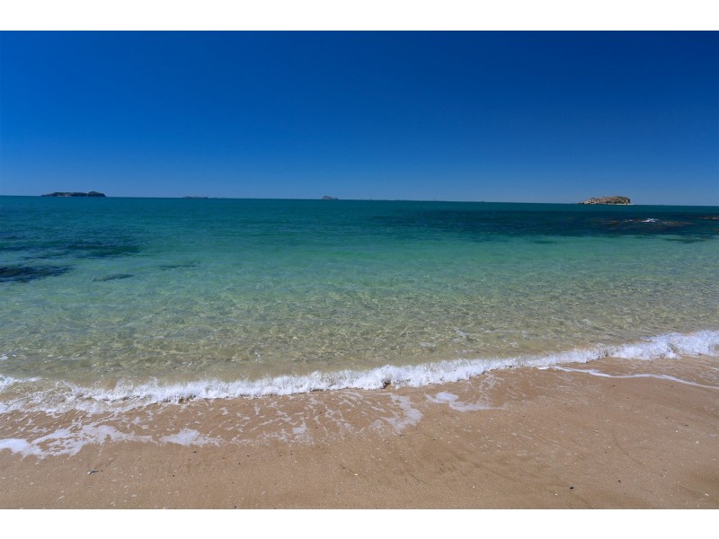 9-11 Singleton Street, Zilzie QLD 4710