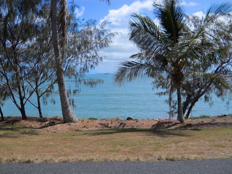 136 Schofield Parade, Keppel Sands QLD 4702