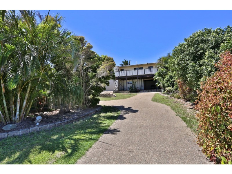 136 Schofield Parade, Keppel Sands QLD 4702