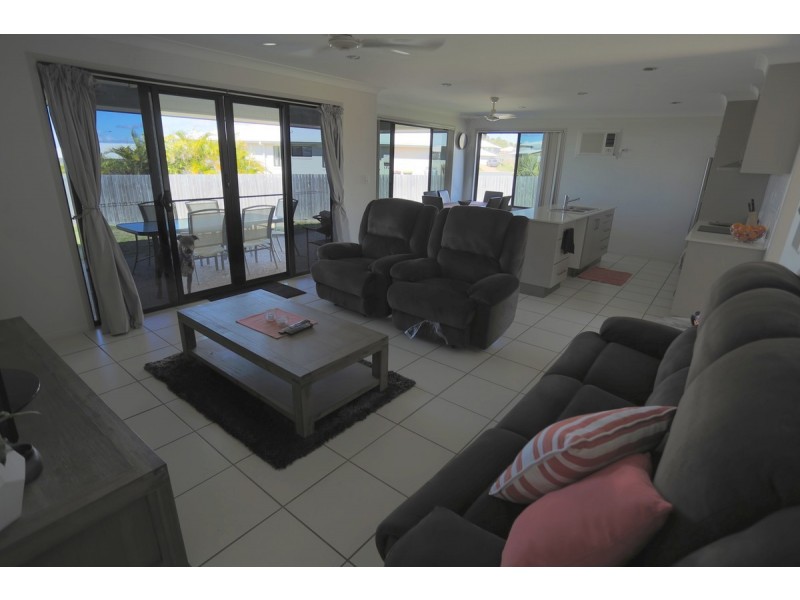 65 Valley Park Road, Zilzie QLD 4710