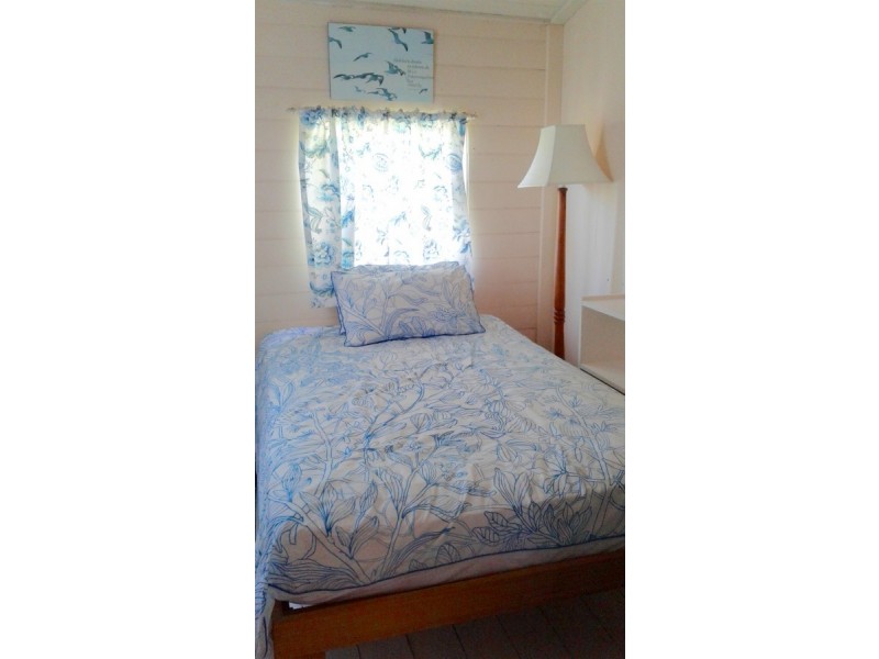 8 Archer Street, Emu Park QLD 4710