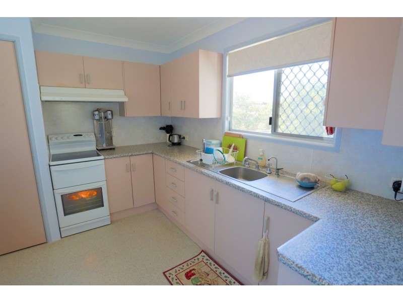 11 Evelyn Street, Zilzie QLD 4710