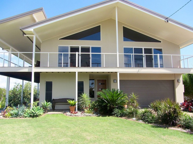 3 Carlo Corner, Keppel Sands QLD 4702