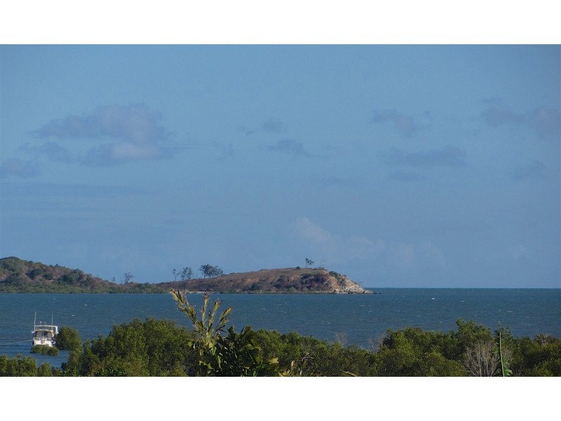 3 Carlo Corner, Keppel Sands QLD 4702