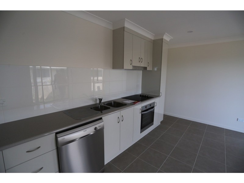 42B Falcon Crest, Zilzie QLD 4710