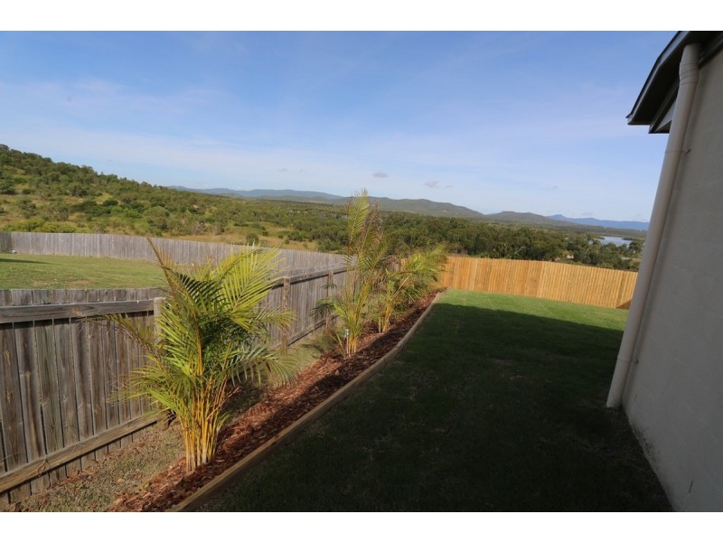 42B Falcon Crest, Zilzie QLD 4710