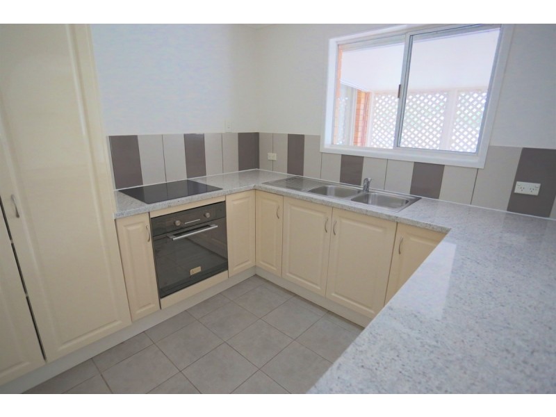 33 Pacific Street, Emu Park QLD 4710