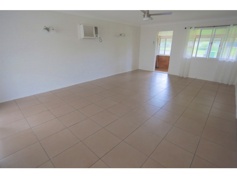 33 Pacific Street, Emu Park QLD 4710