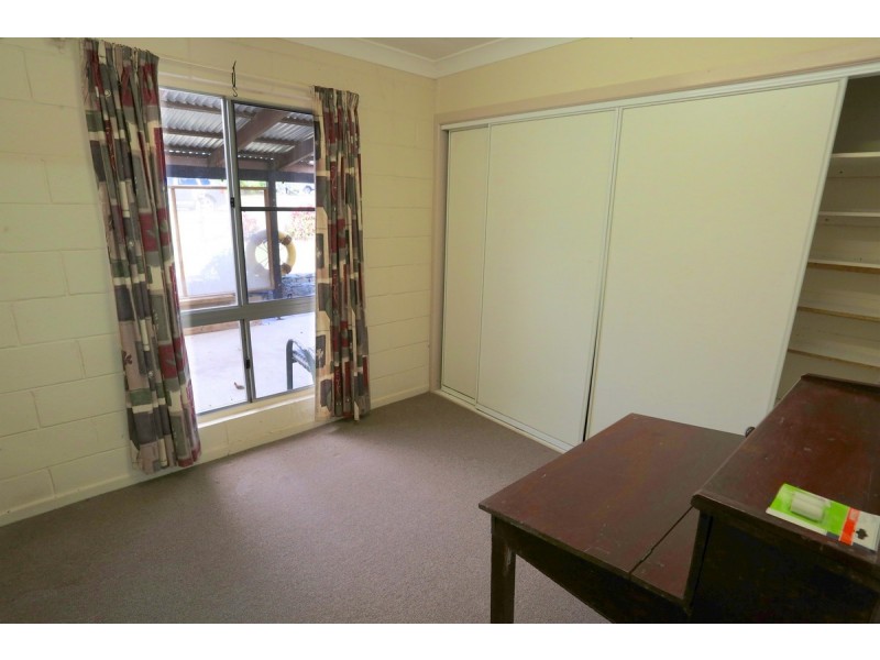 14 John Street, Emu Park QLD 4710