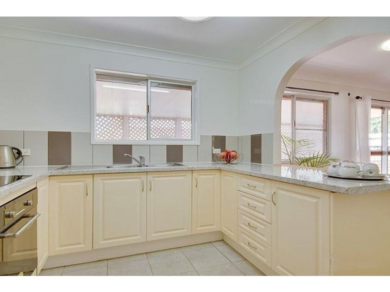 33 Pacific Street, Emu Park QLD 4710