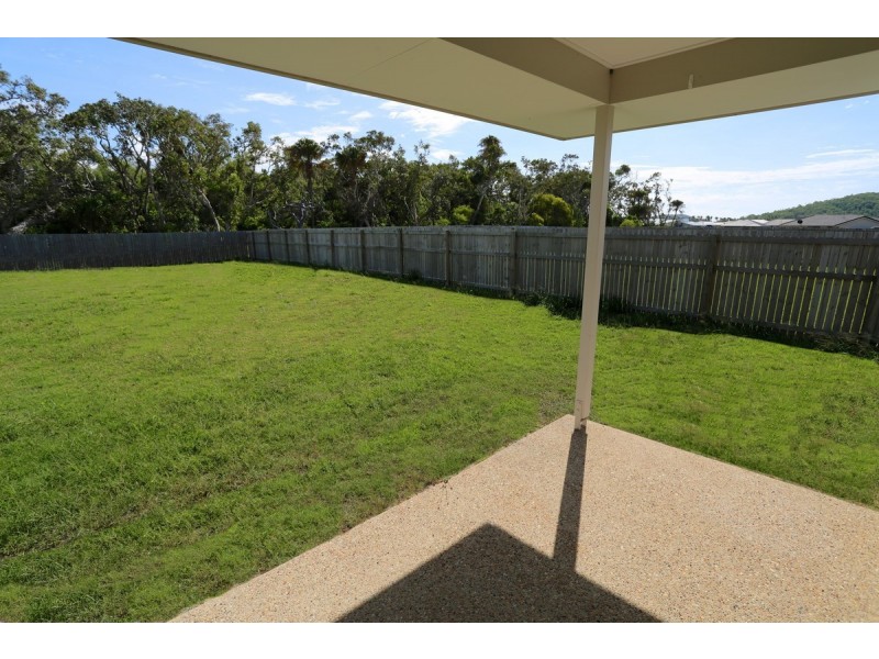 5 Outrigger Drive, Mulambin QLD 4703