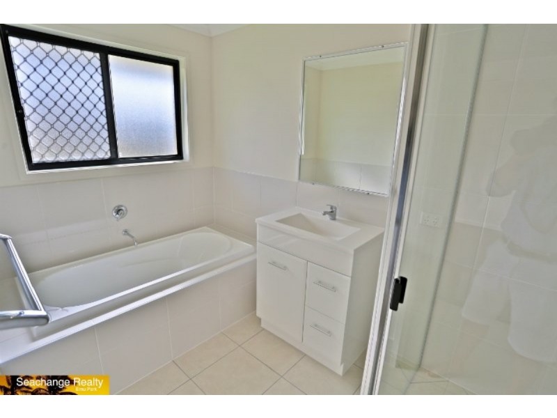 24 Beachside Circuit, Mulambin QLD 4703