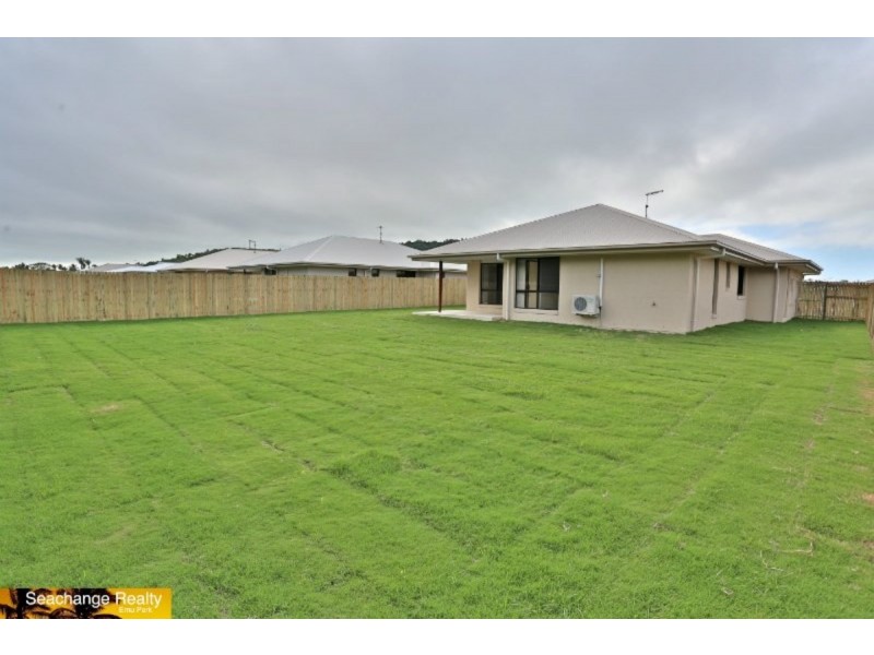 24 Beachside Circuit, Mulambin QLD 4703