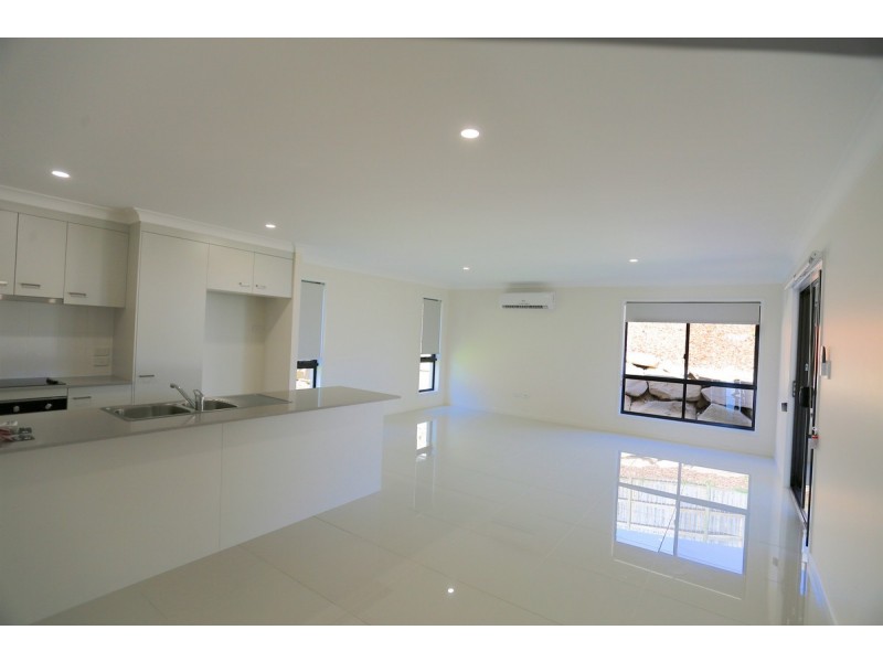 4 Ocean View Drive, Zilzie QLD 4710