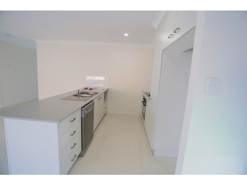 4 Ocean View Drive, Zilzie QLD 4710