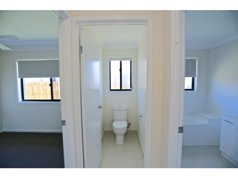 4 Ocean View Drive, Zilzie QLD 4710