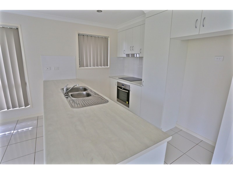 50 Falcon Crest, Zilzie QLD 4710