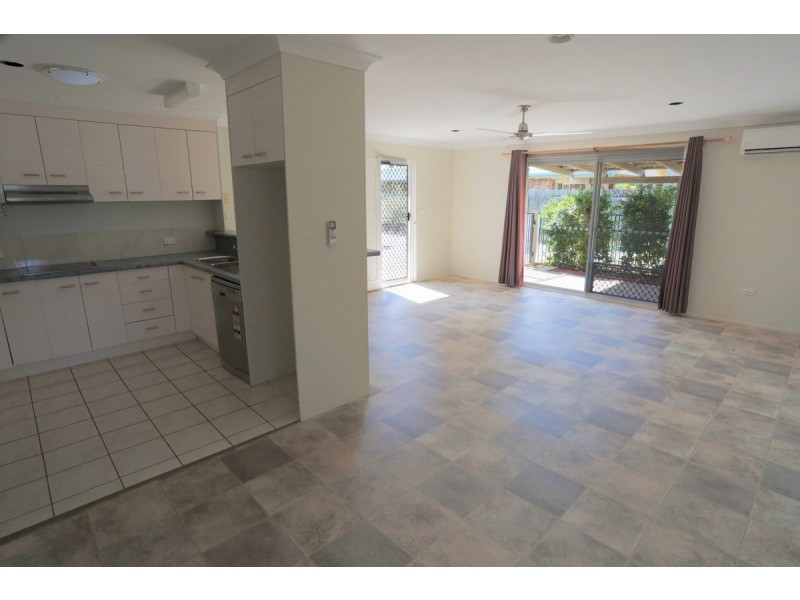 2/9 Warnock Street, Zilzie QLD 4710