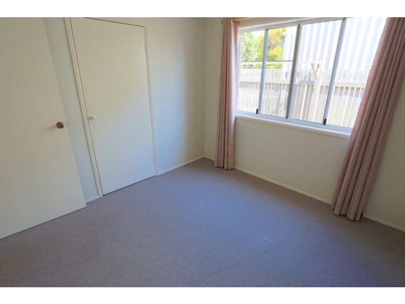 2/9 Warnock Street, Zilzie QLD 4710