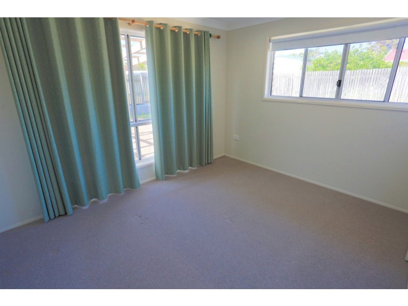 2/9 Warnock Street, Zilzie QLD 4710