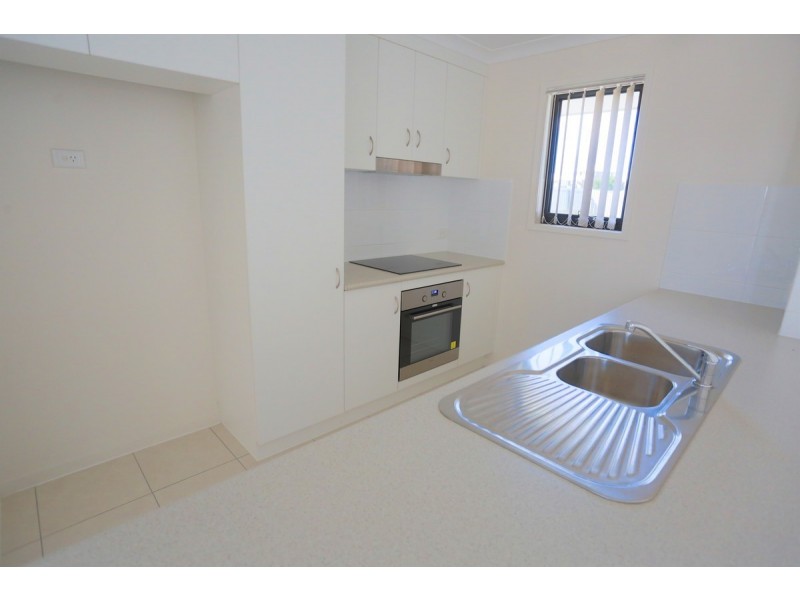 6 Falcon Crest, Zilzie QLD 4710