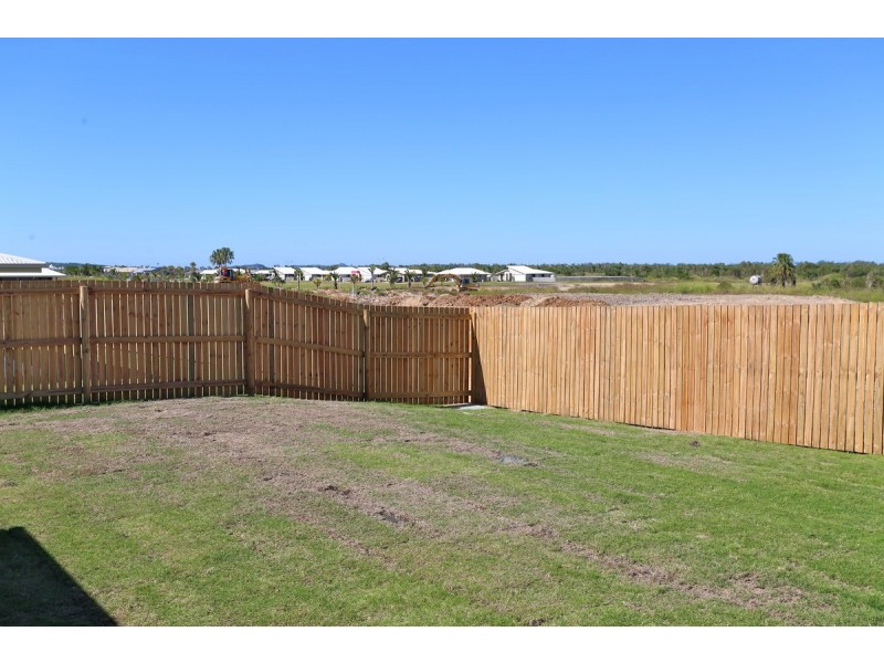 35 Timbers Beach Road, Zilzie QLD 4710