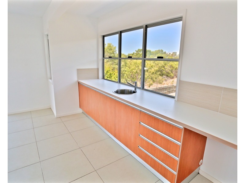 33 Cocoanut Point Drive, Zilzie QLD 4710