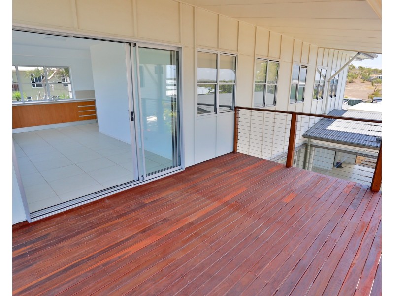 33 Cocoanut Point Drive, Zilzie QLD 4710