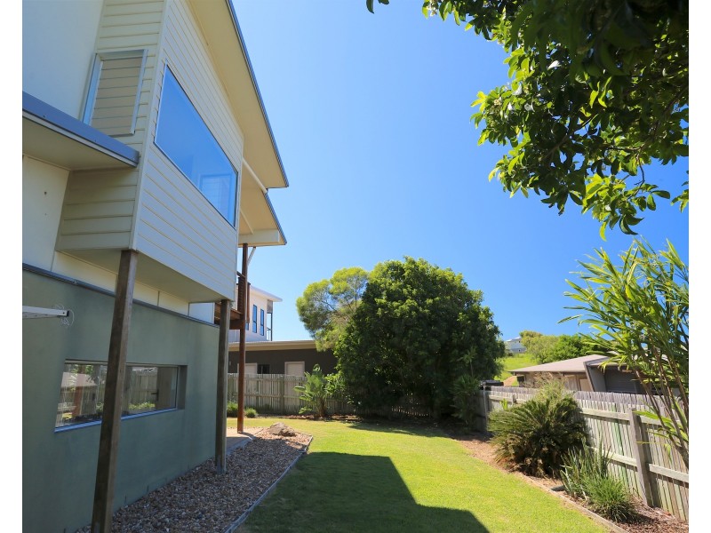 33 Cocoanut Point Drive, Zilzie QLD 4710