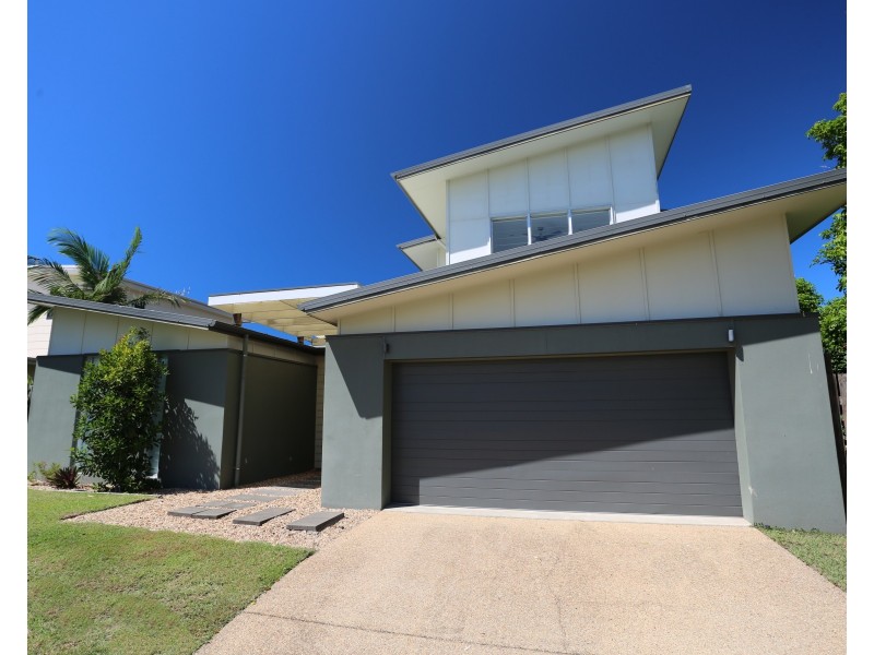 33 Cocoanut Point Drive, Zilzie QLD 4710