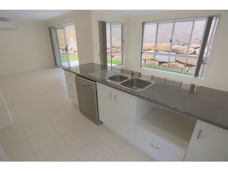 75 Cocoanut Point Drive, Zilzie QLD 4710