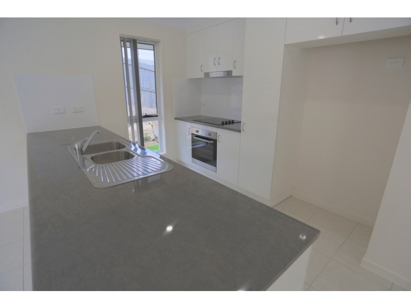 75 Cocoanut Point Drive, Zilzie QLD 4710